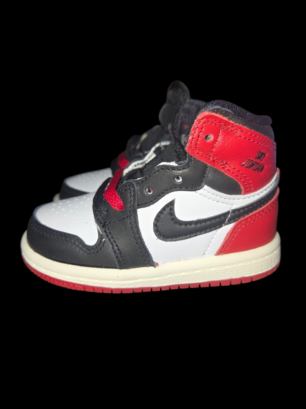 Jordan Kids' High-Top Sneakers in Black/White/Red Size 5c